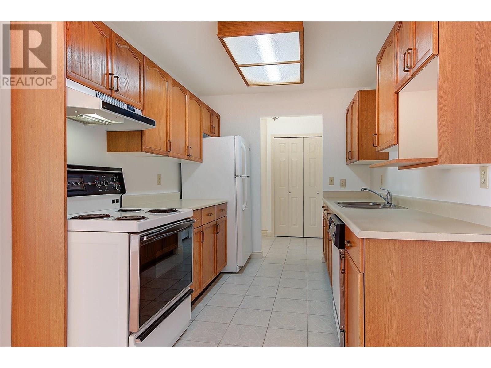 205 3815 Brown Road, West Kelowna