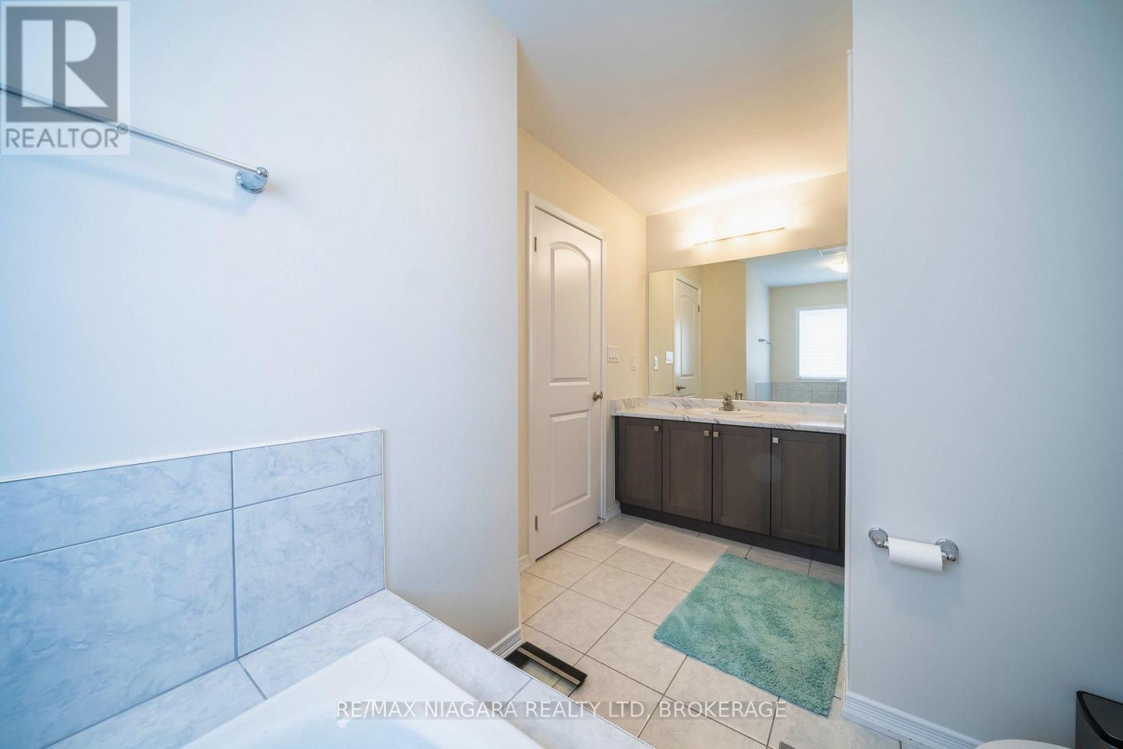 Photo 36 of 5 Steven Drive, Thorold ON