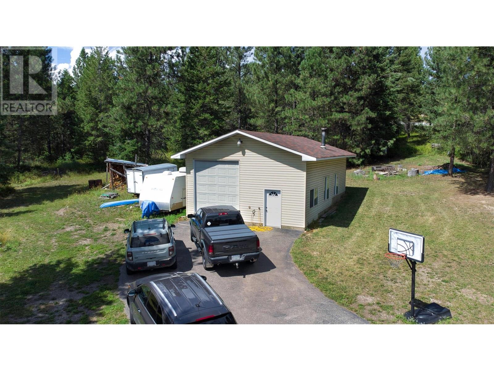 90 McInnes Road, Lumby