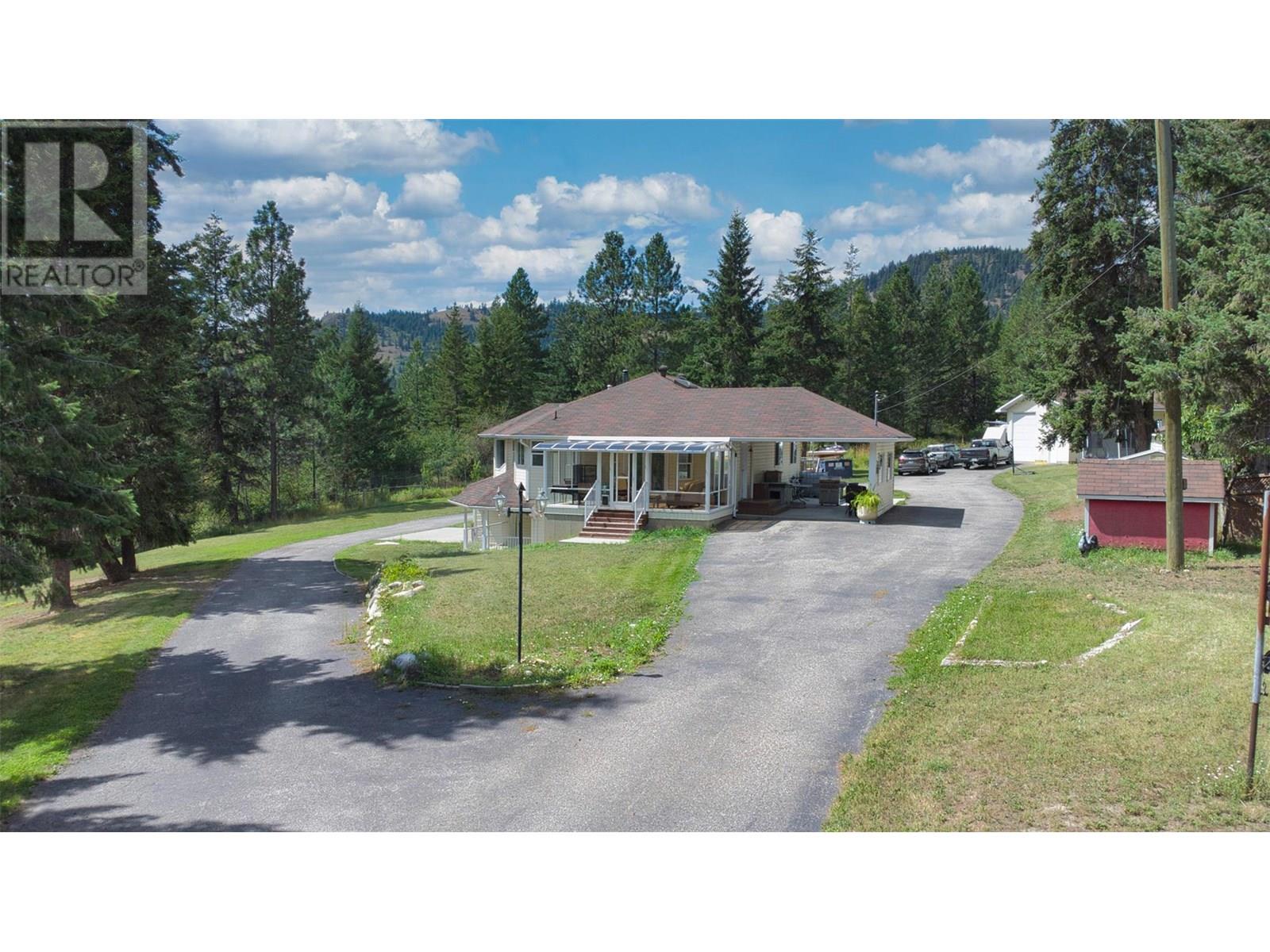 90 McInnes Road, Lumby