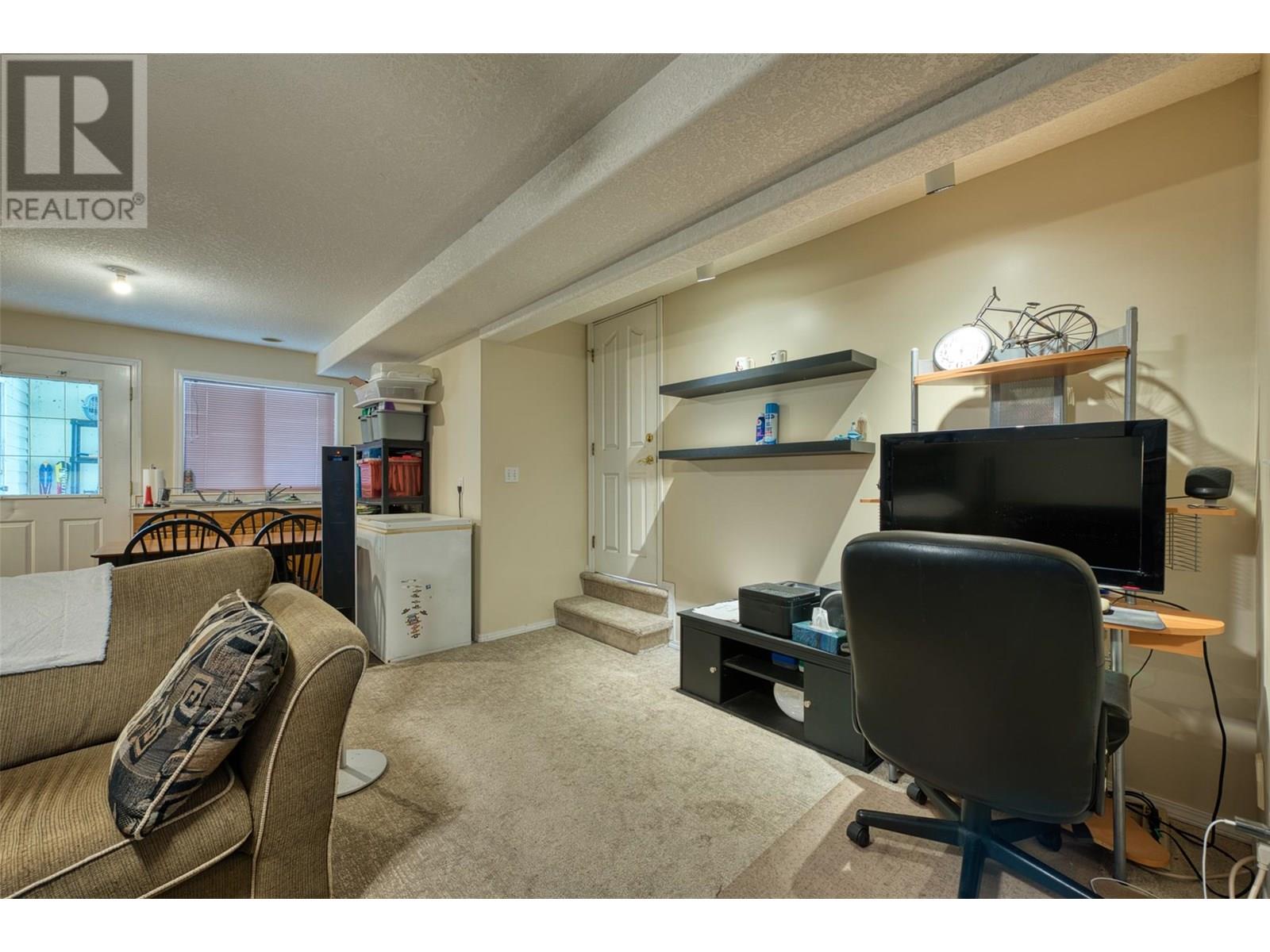 90 McInnes Road, Lumby