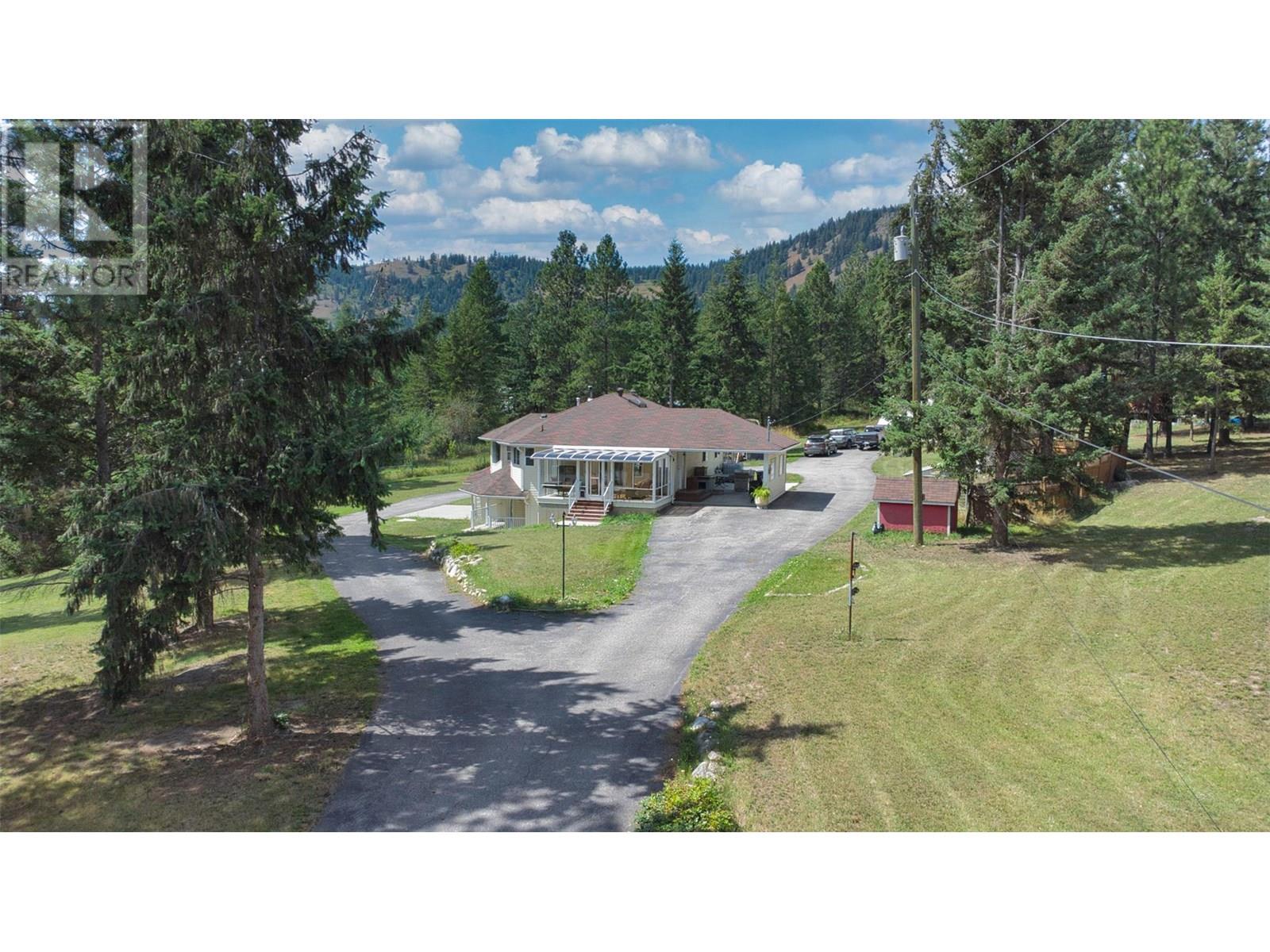 90 McInnes Road, Lumby