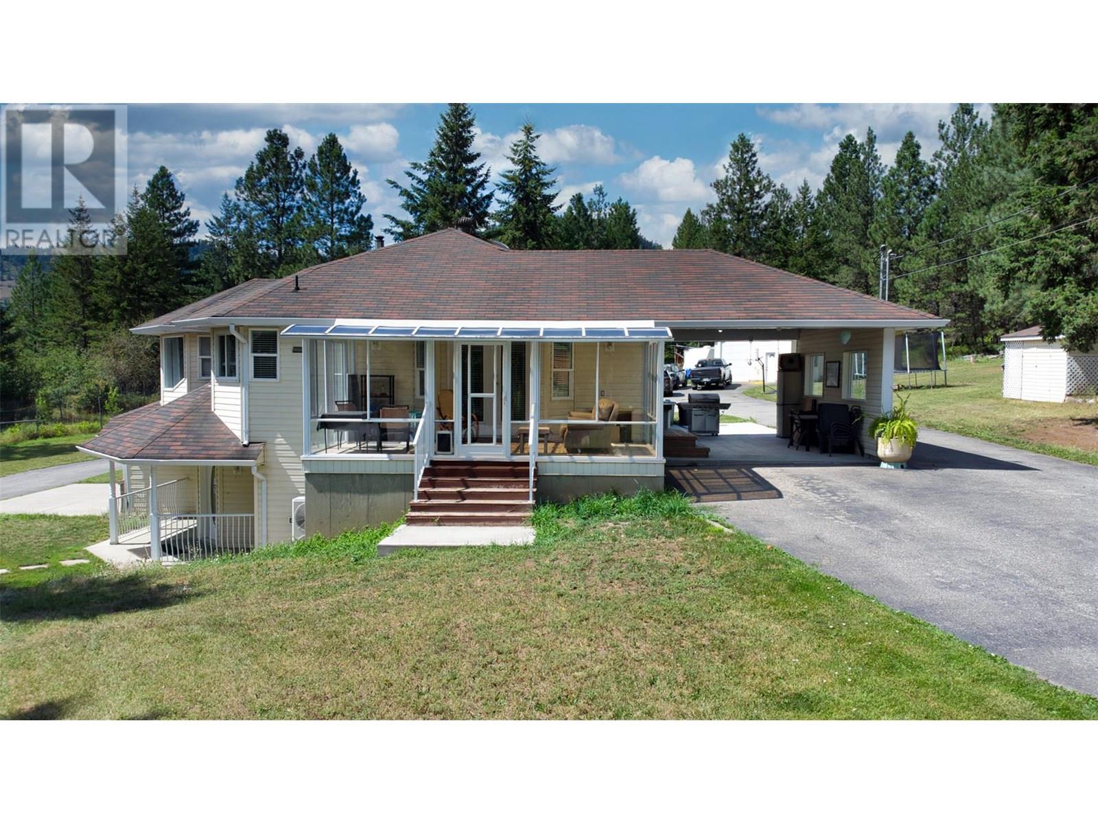 90 McInnes Road, Lumby