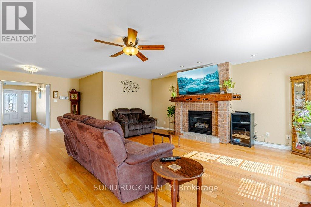 Photo 10 of 9 Grove Street, South Dundas ON