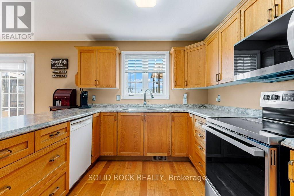 Photo 16 of 9 Grove Street, South Dundas ON