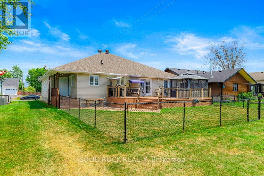 Photo 43 of 9 Grove Street, South Dundas ON