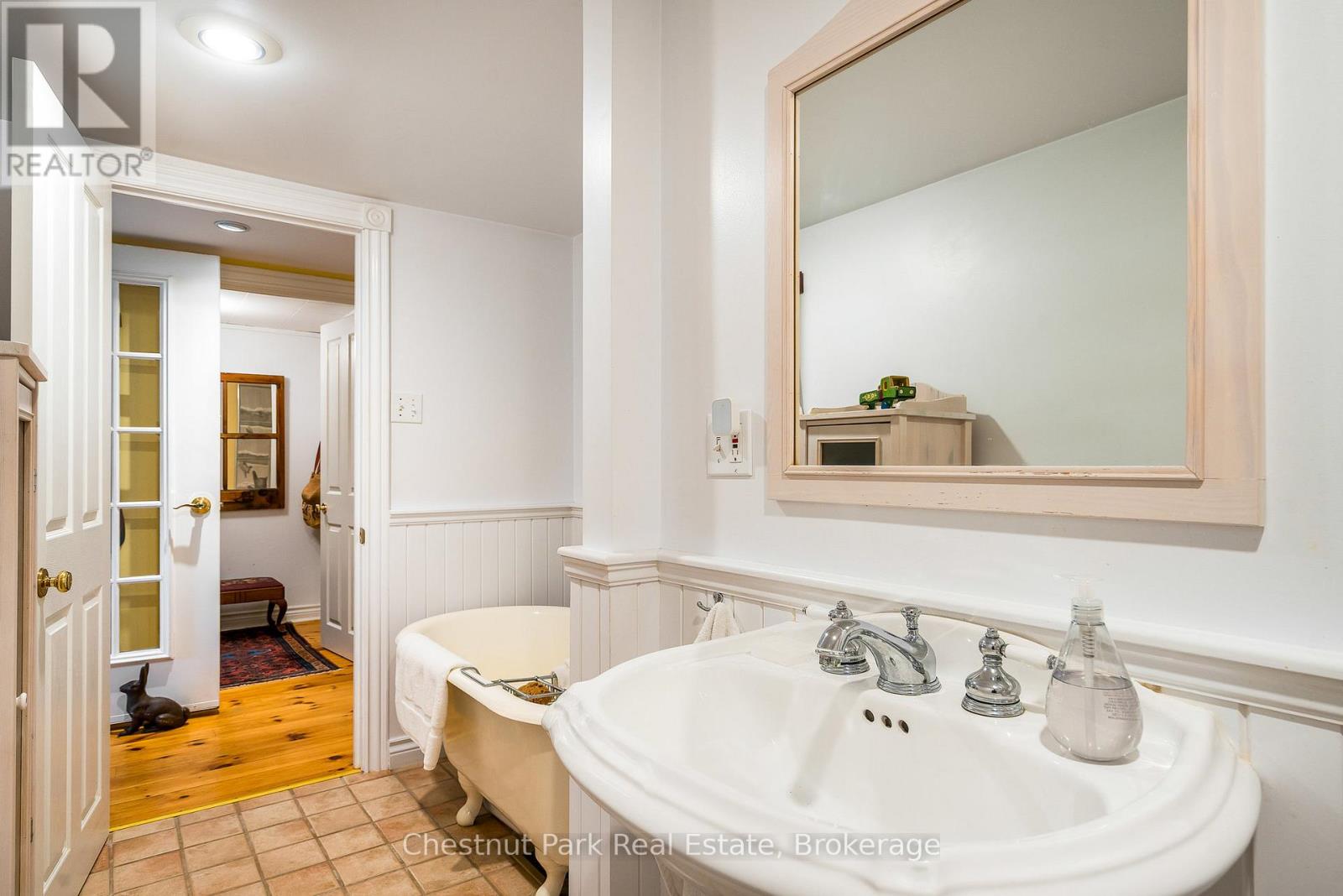 Photo 18 of 137312 Grey Road 12, Meaford ON