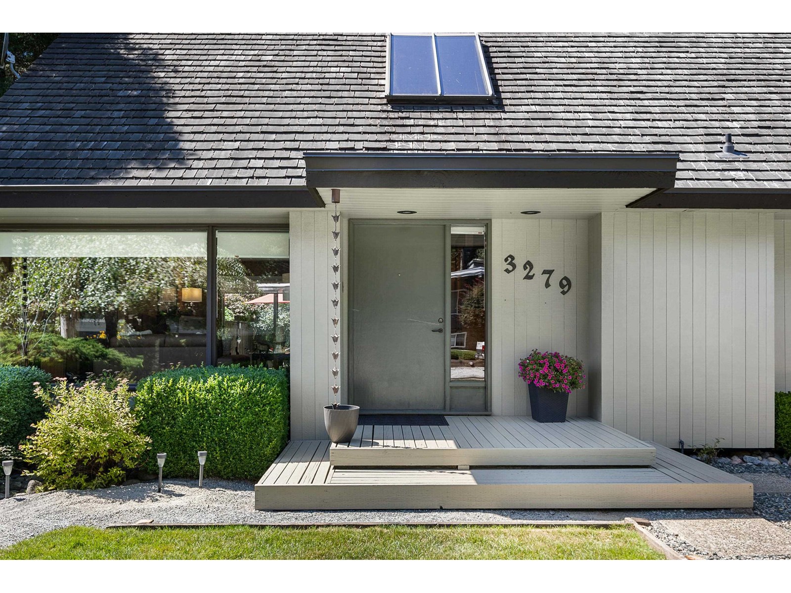 Photo 1 of 3279 Chestnut Street, Abbotsford BC