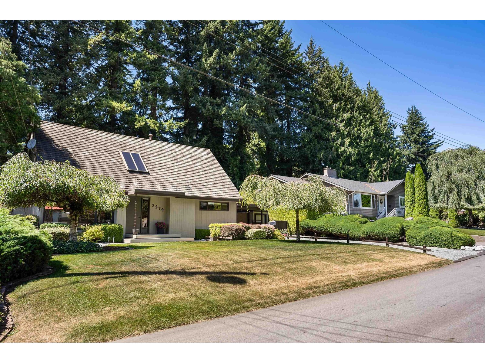 Photo 2 of 3279 Chestnut Street, Abbotsford BC