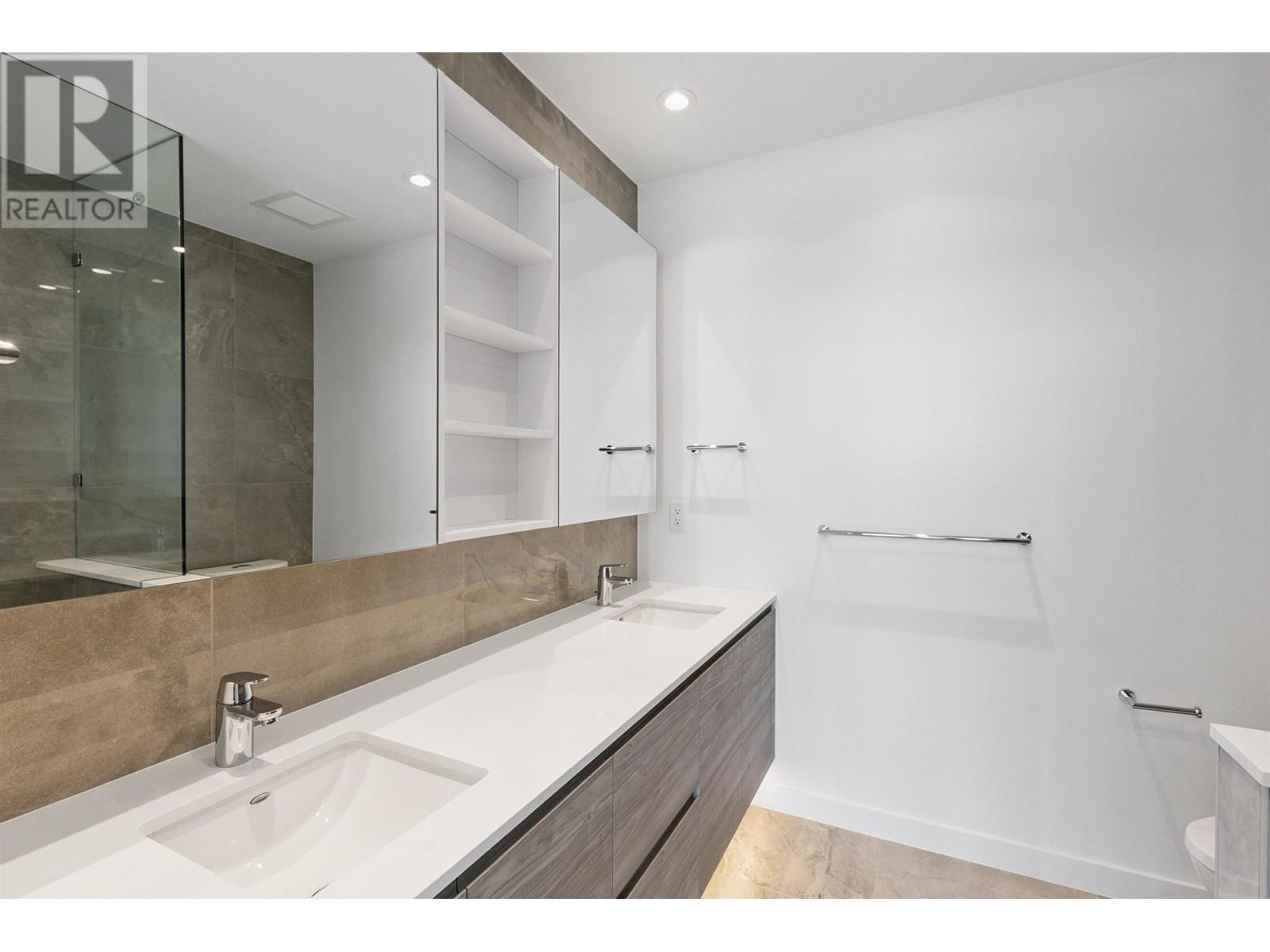 1307 660 QUAYSIDE DRIVE, New Westminster