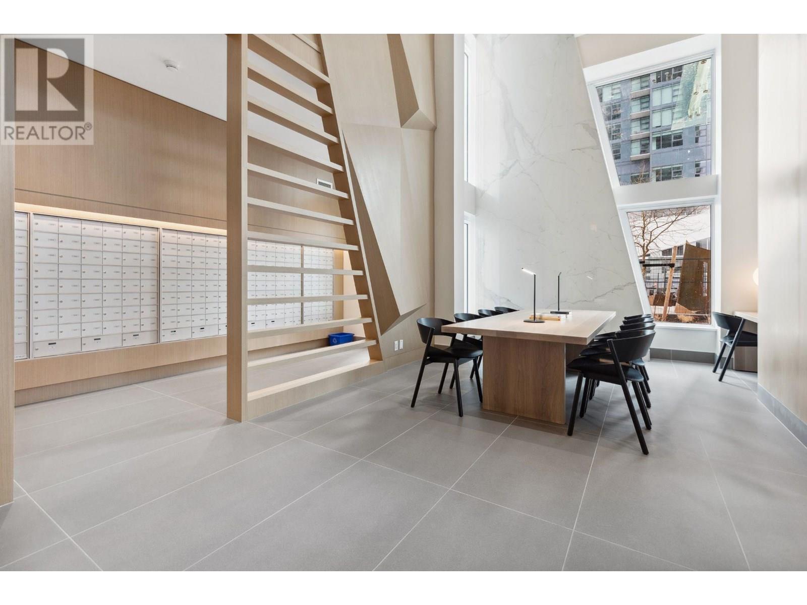 1307 660 QUAYSIDE DRIVE, New Westminster