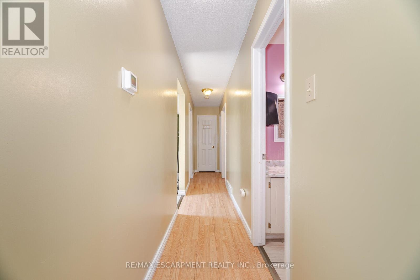 Photo 22 of 178 Athenia Drive, Hamilton ON