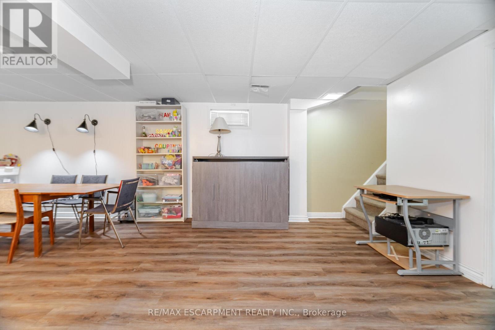 Photo 33 of 178 Athenia Drive, Hamilton ON