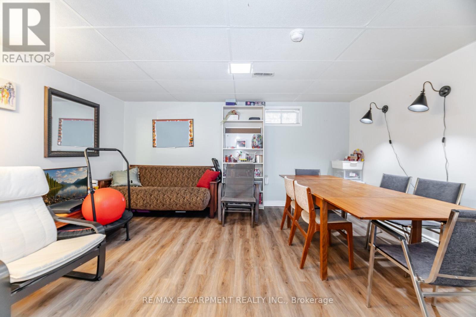 Photo 35 of 178 Athenia Drive, Hamilton ON