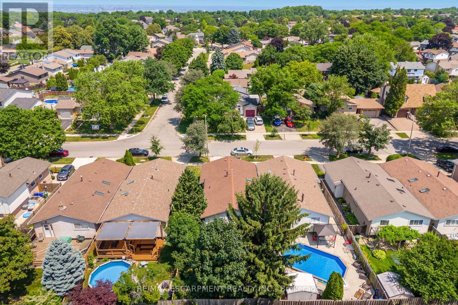 Photo 47 of 178 Athenia Drive, Hamilton ON