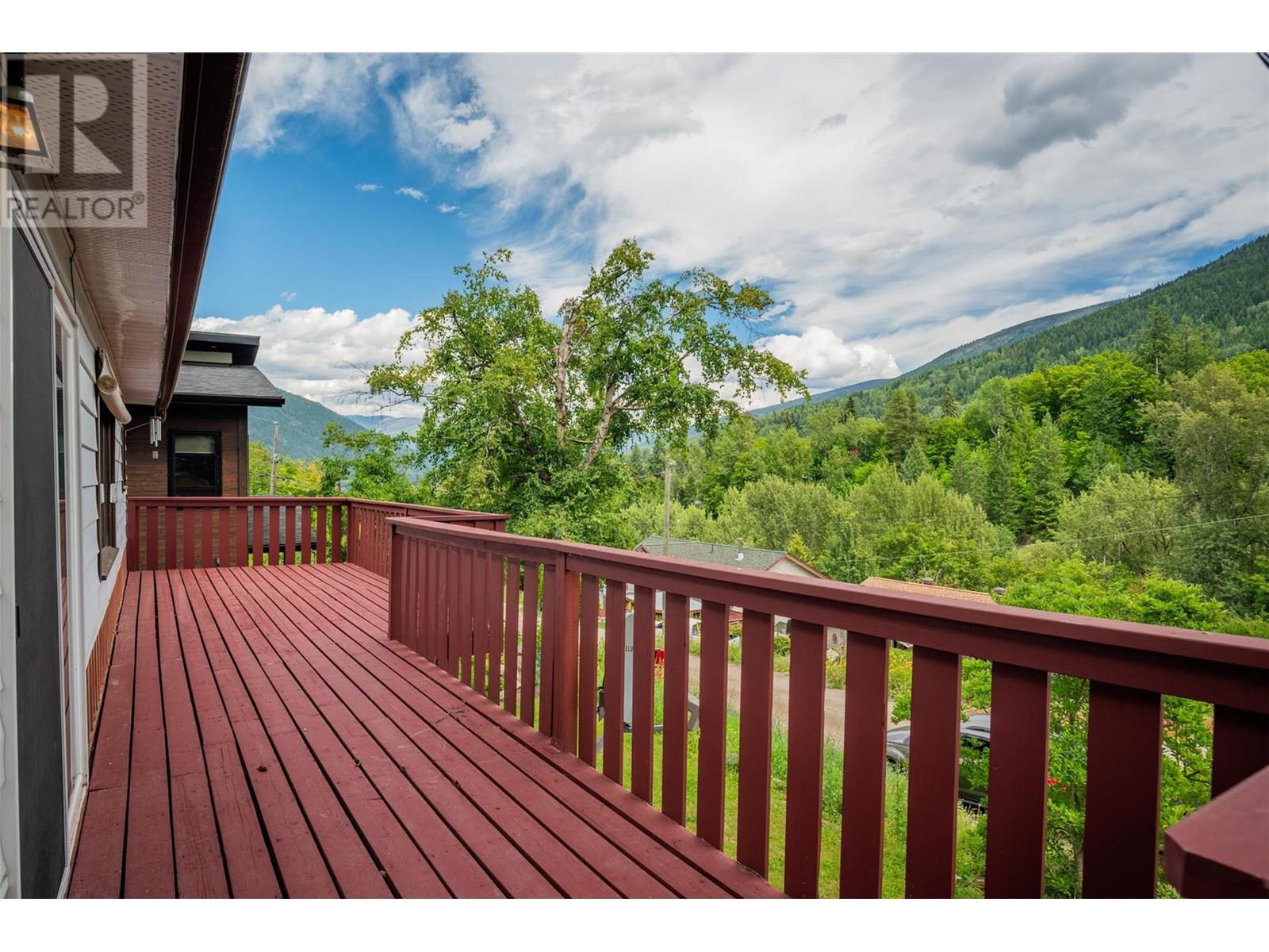 Photo 20 of 1518 Slocan Street, Nelson BC