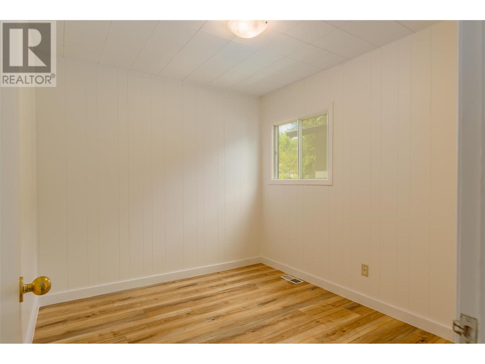 Photo 37 of 1518 Slocan Street, Nelson BC