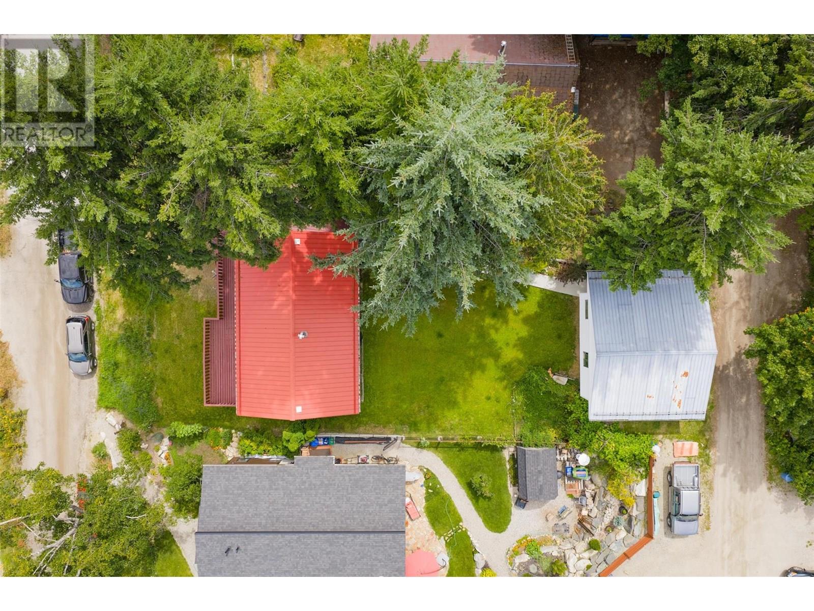 Photo 25 of 1518 Slocan Street, Nelson BC