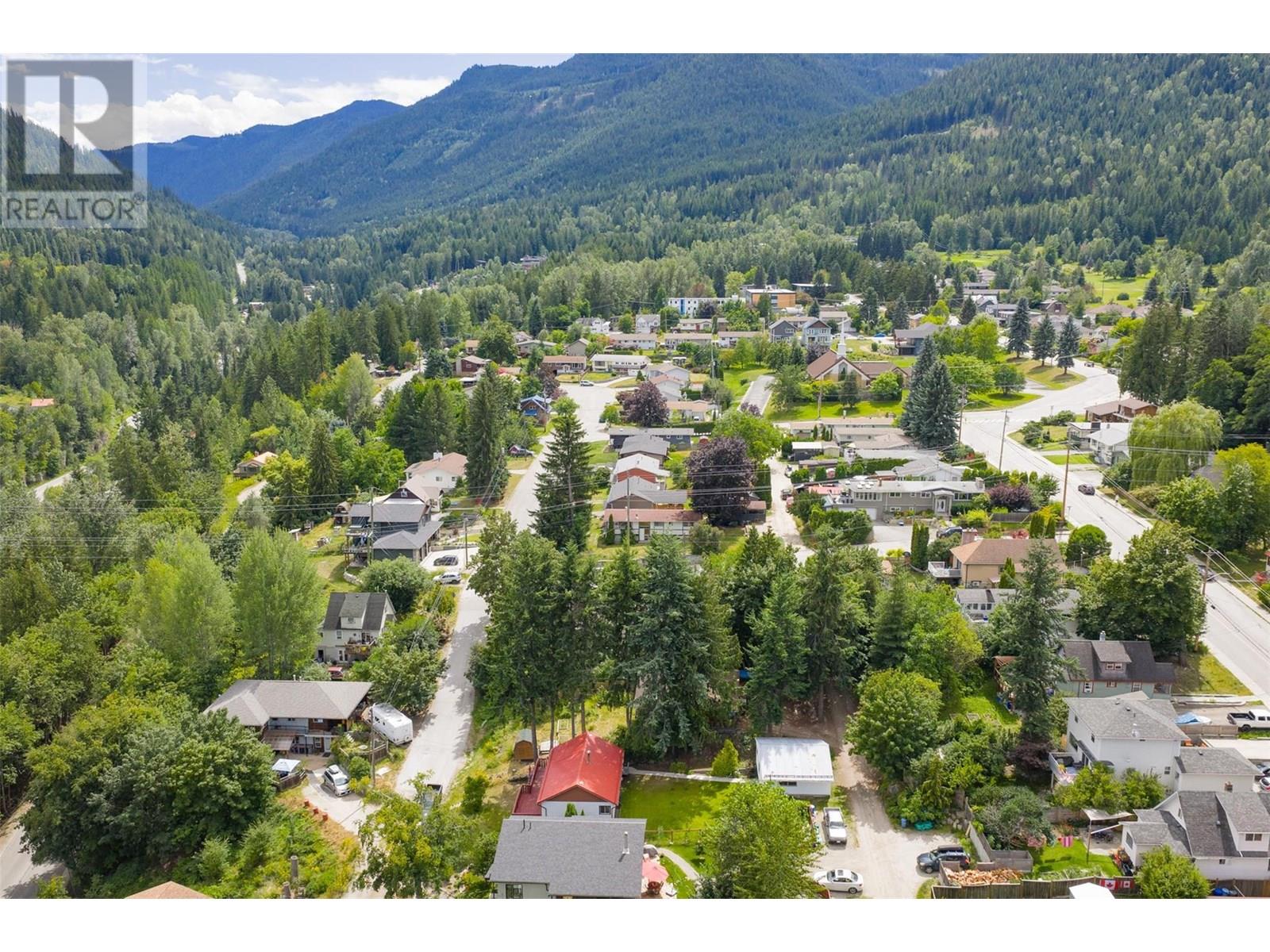 Photo 47 of 1518 Slocan Street, Nelson BC