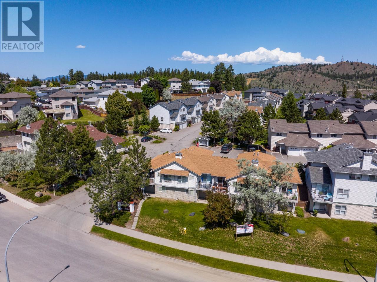 #20 1920 HUGH ALLAN Drive - 27