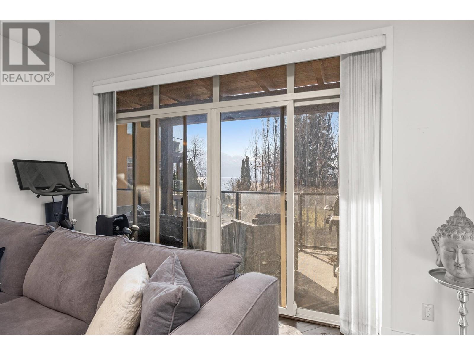 2204 4042 Pritchard Drive North, West Kelowna