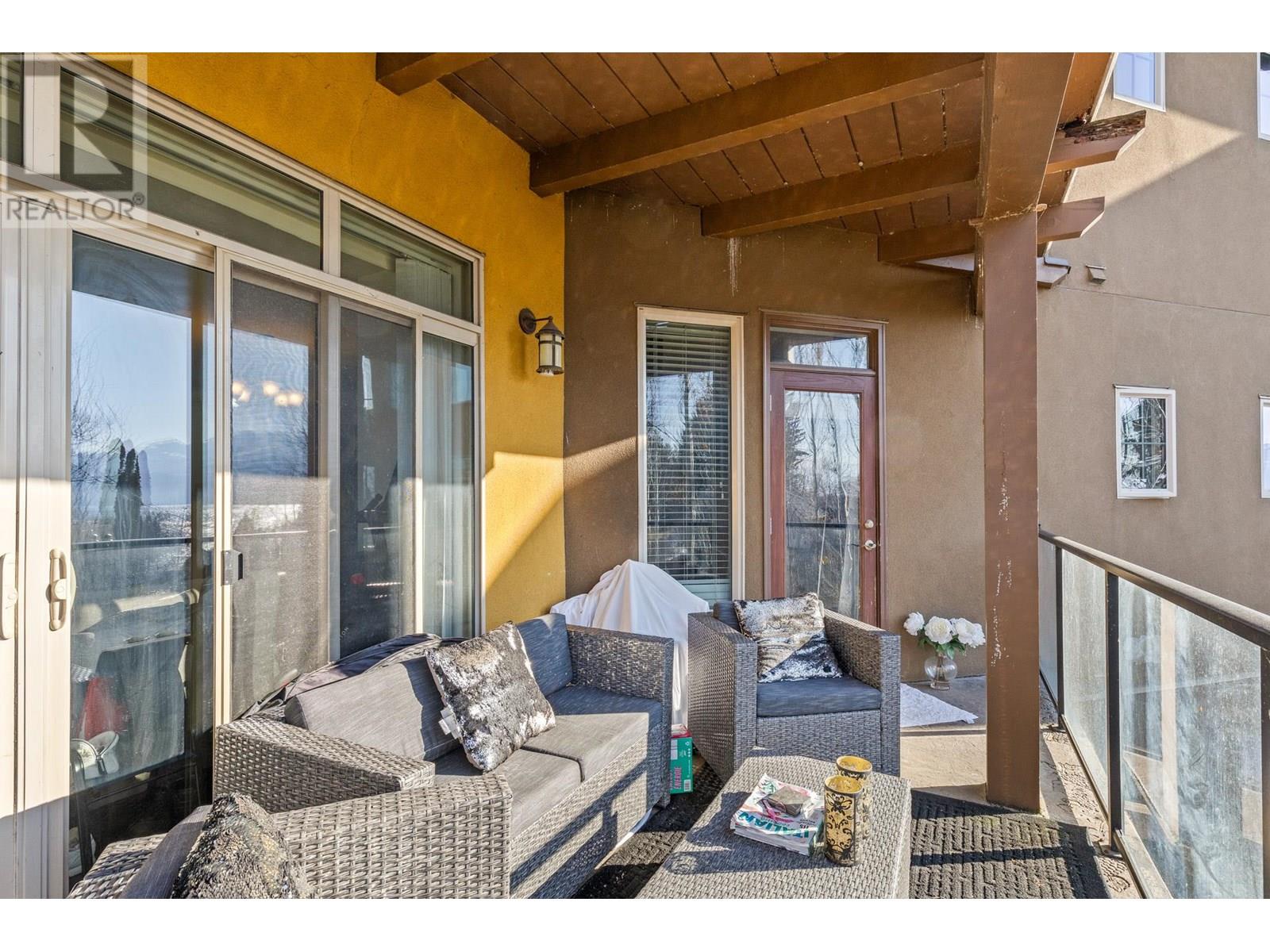 2204 4042 Pritchard Drive North, West Kelowna