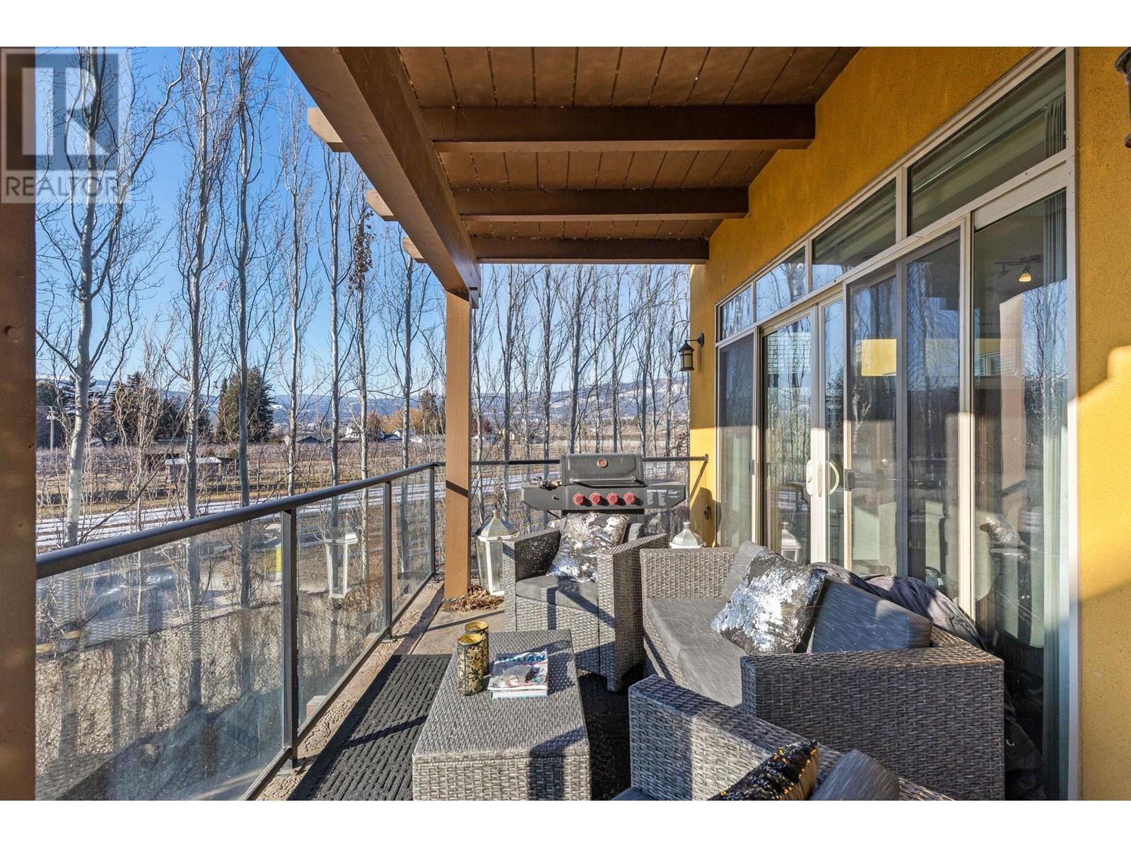 2204 4042 Pritchard Drive North, West Kelowna