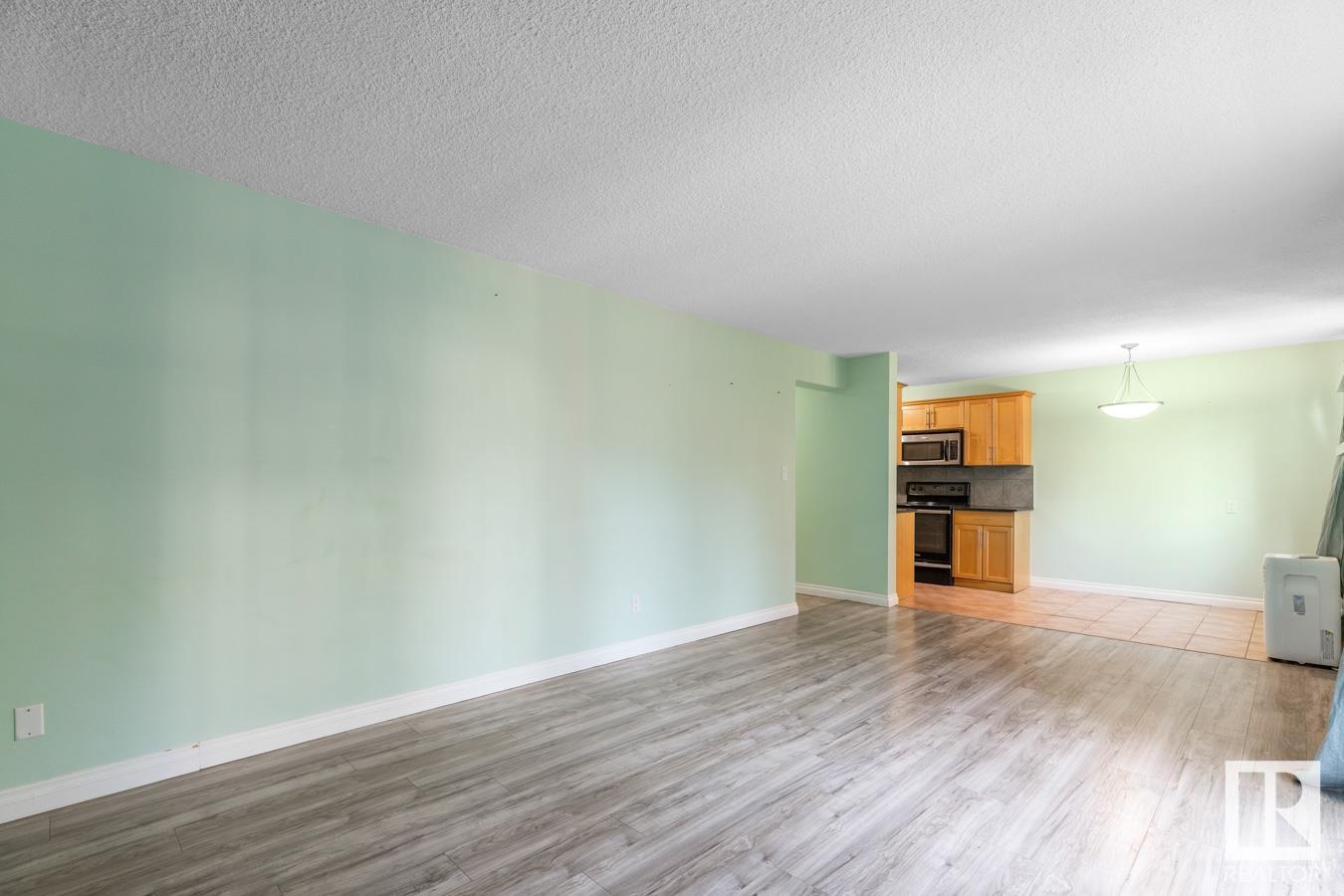 #309 8215 83 AV NW - Image 13