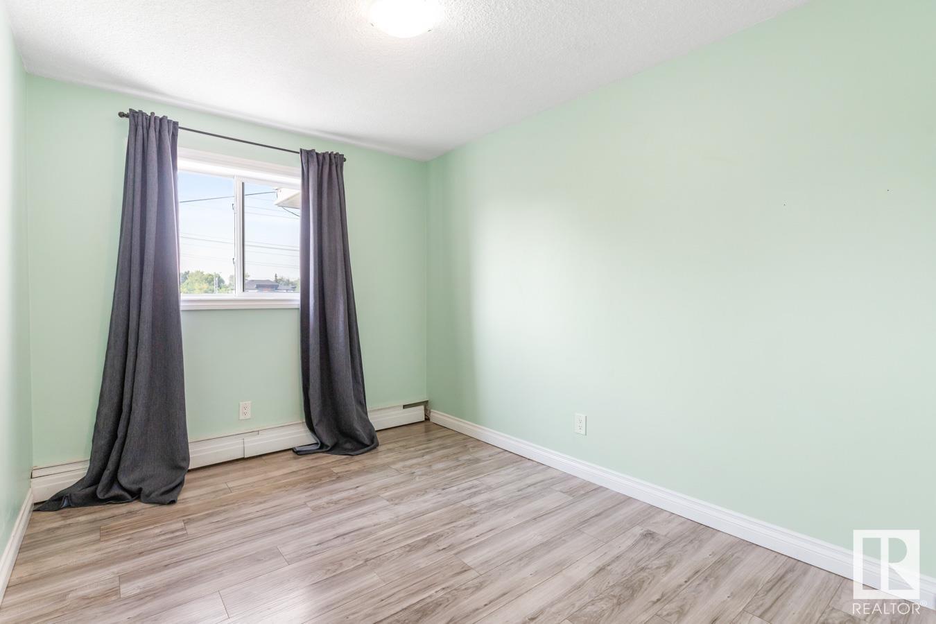#309 8215 83 AV NW - Image 16