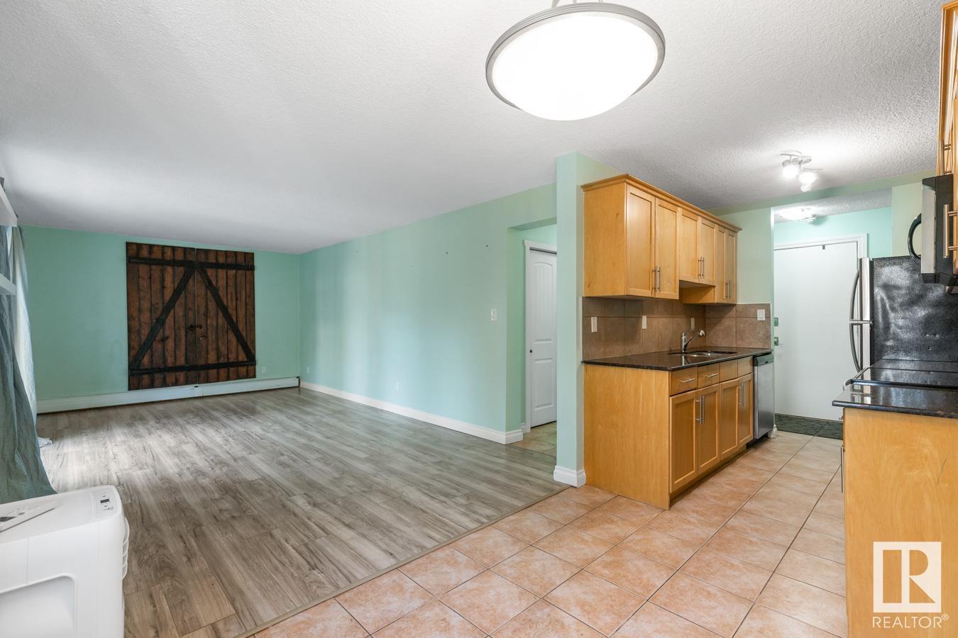 #309 8215 83 AV NW - Image 10