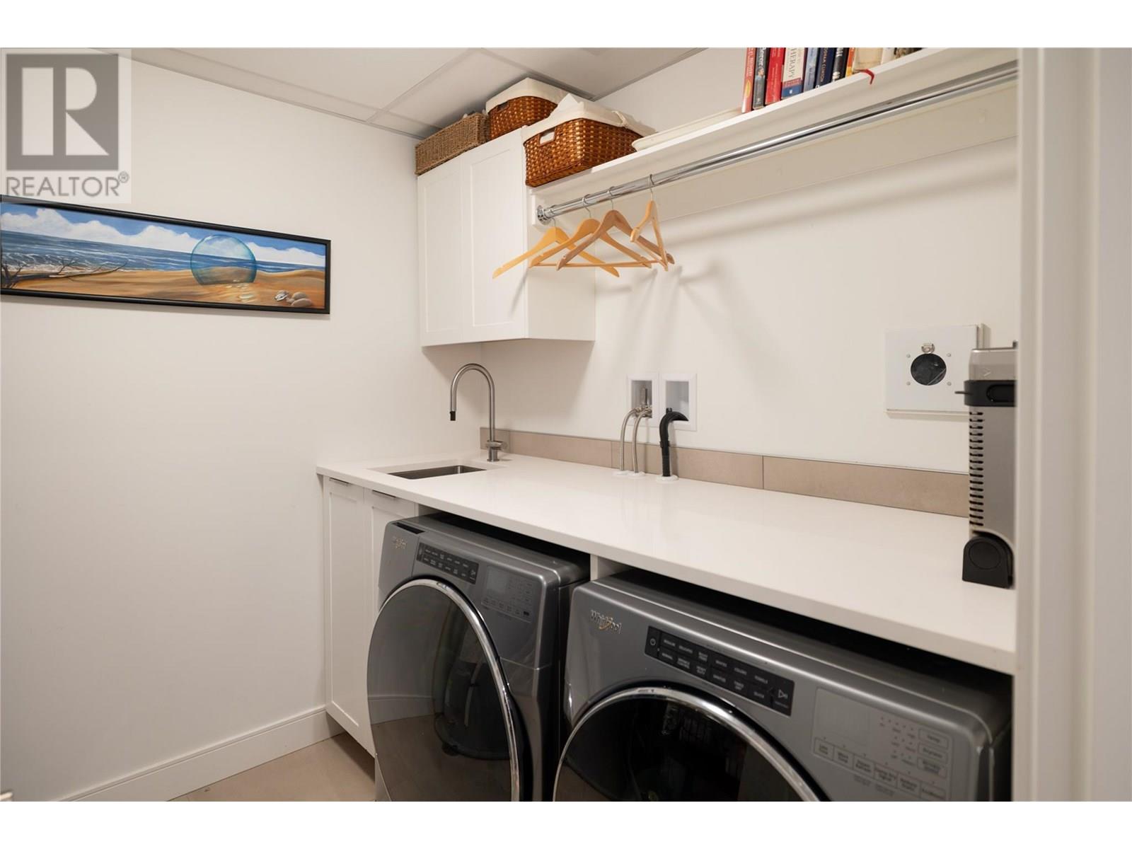 3307 3000 Ariva Drive, Kelowna