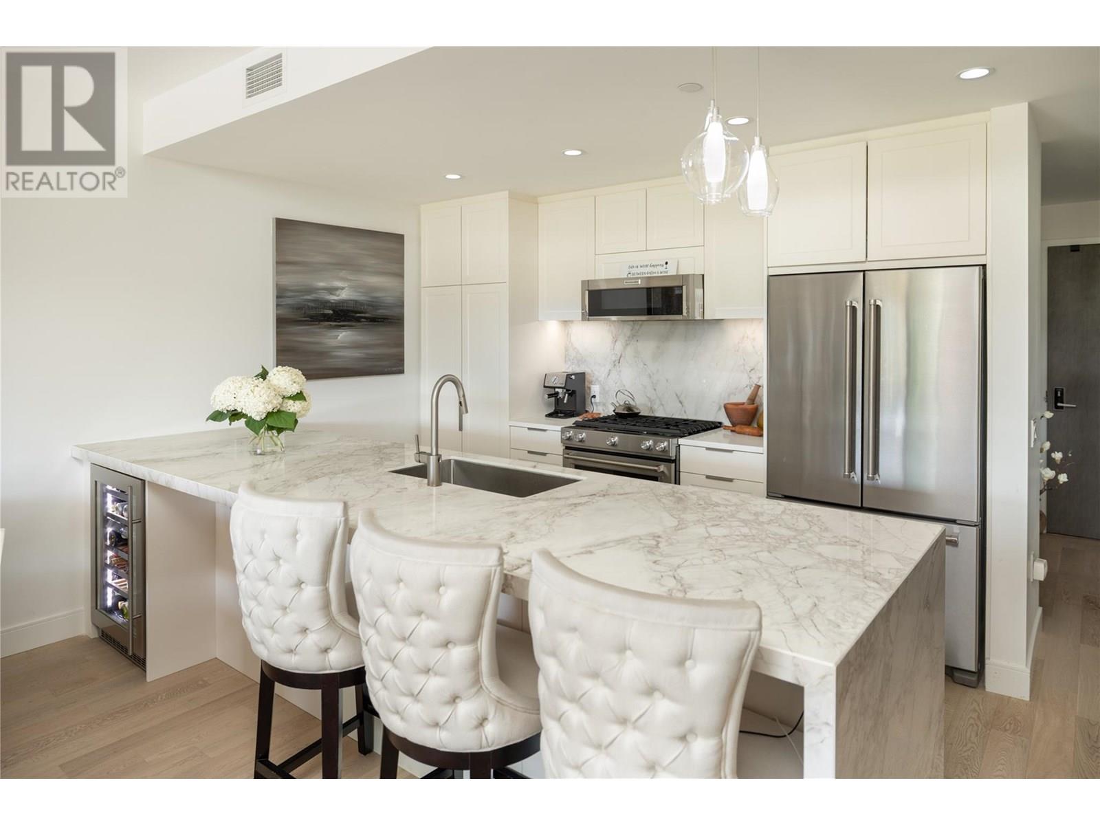 3307 3000 Ariva Drive, Kelowna