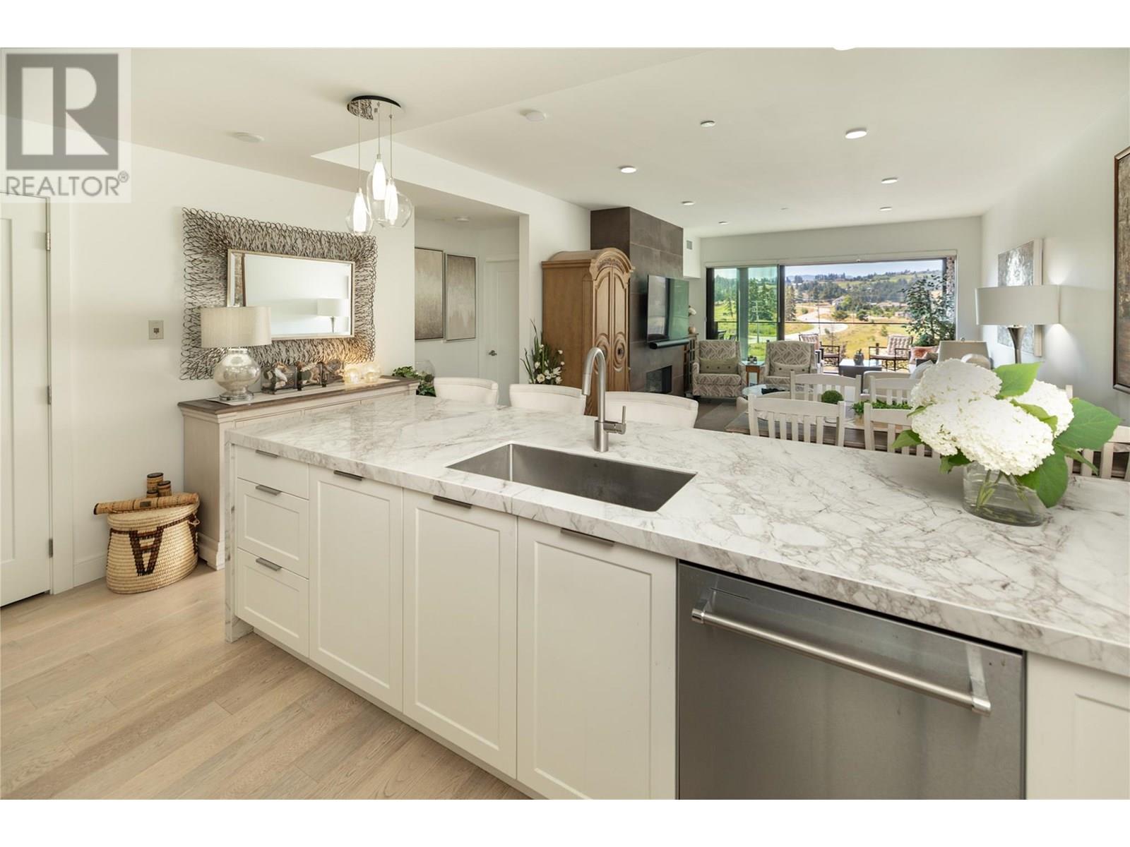 3307 3000 Ariva Drive, Kelowna