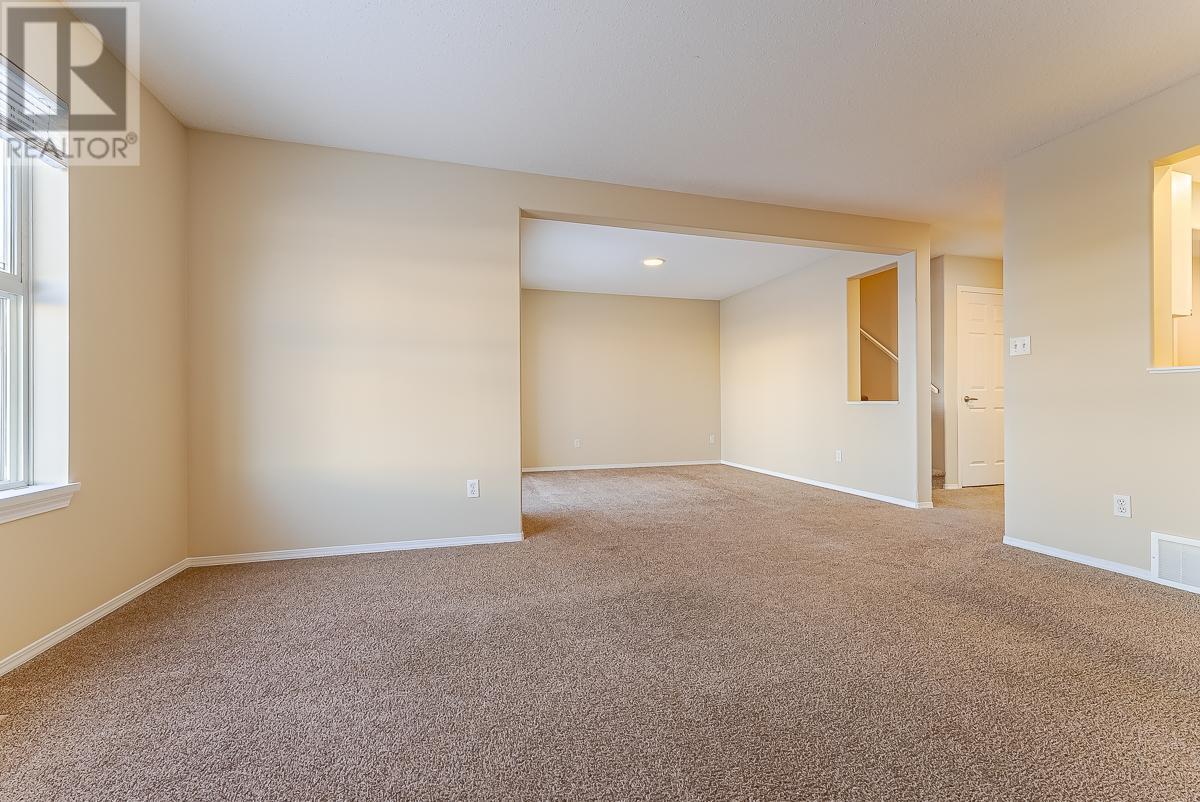 #22 1920 HUGH ALLAN Drive - 17
