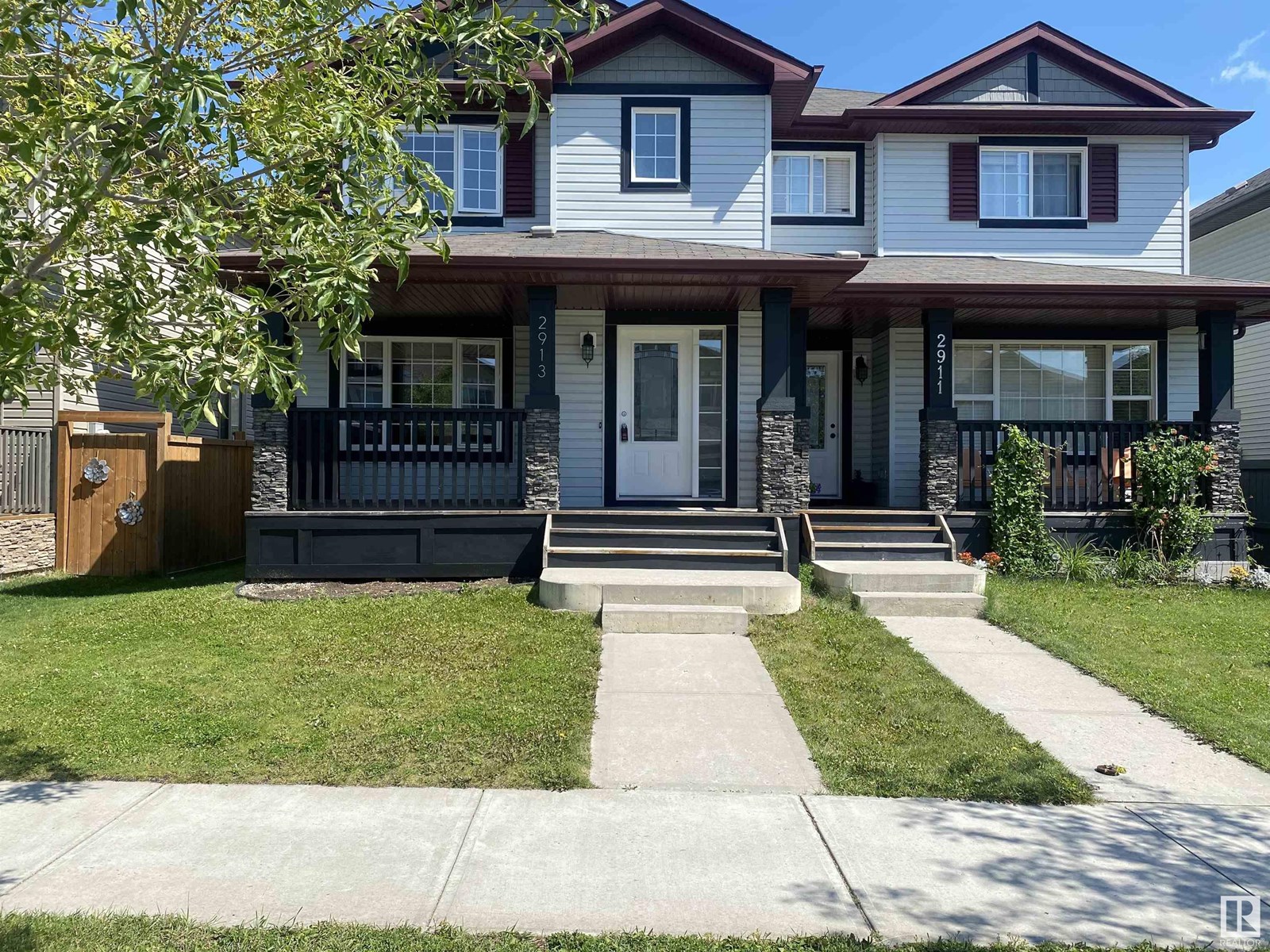 Photo 1 of 2913 15 St Nw, Edmonton AB