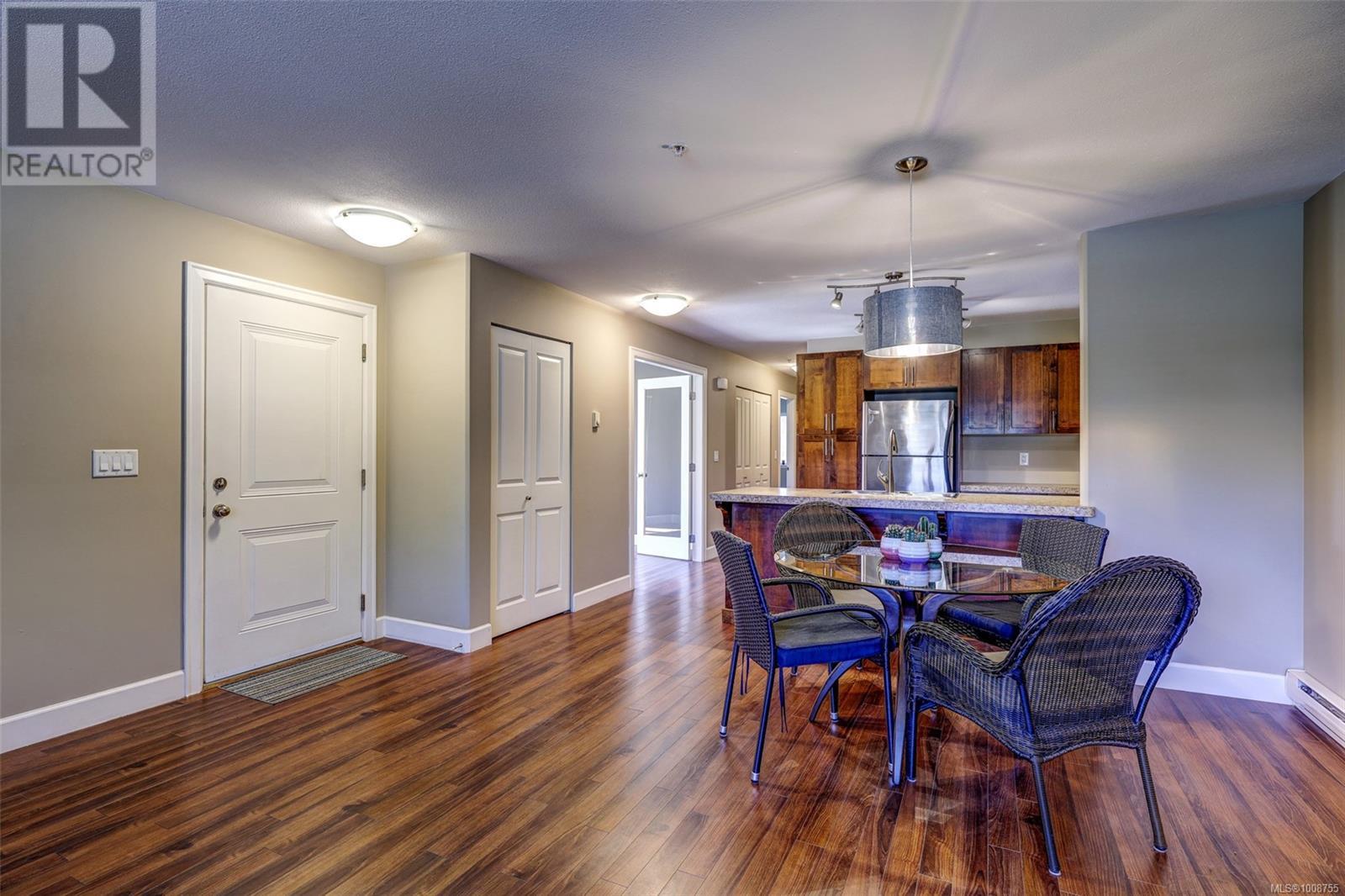 Photo 6 of 101 5945 Kaden Pl, Nanaimo BC