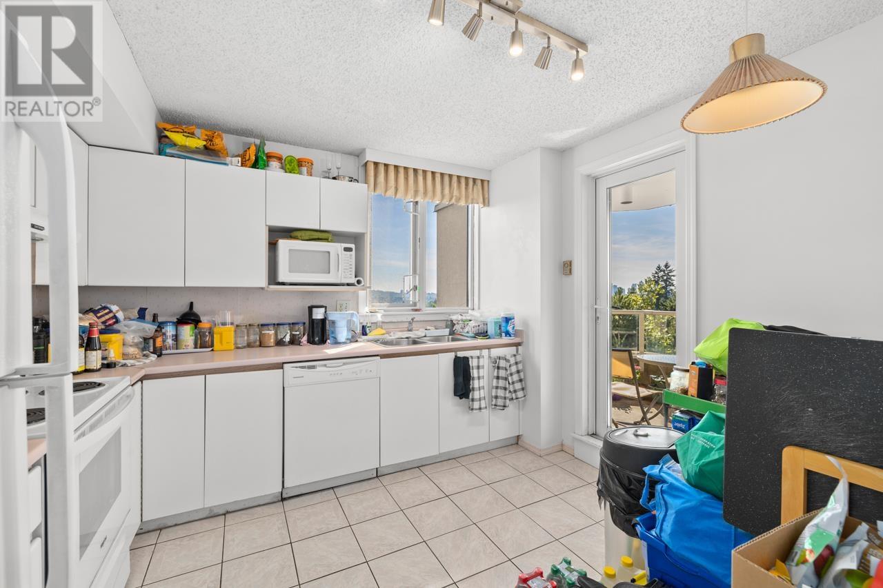 Photo 11 of 904 7321 Halifax Street, Burnaby BC