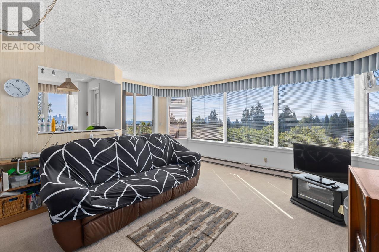 Photo 7 of 904 7321 Halifax Street, Burnaby BC