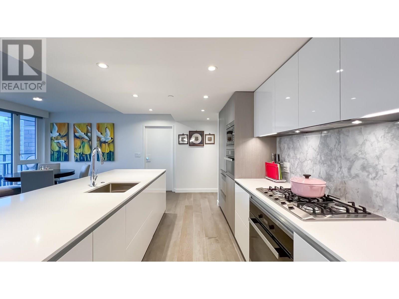 Photo 9 of 2705 1111 Richards Street, Vancouver BC