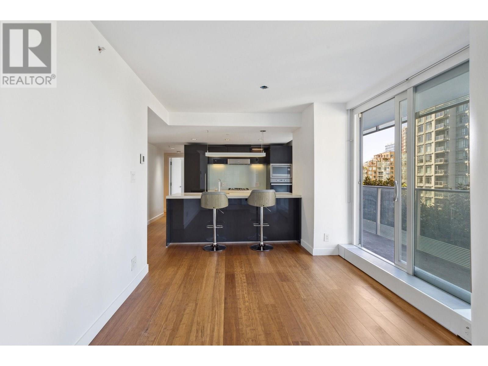 Photo 6 of 801 777 Richards Street, Vancouver BC