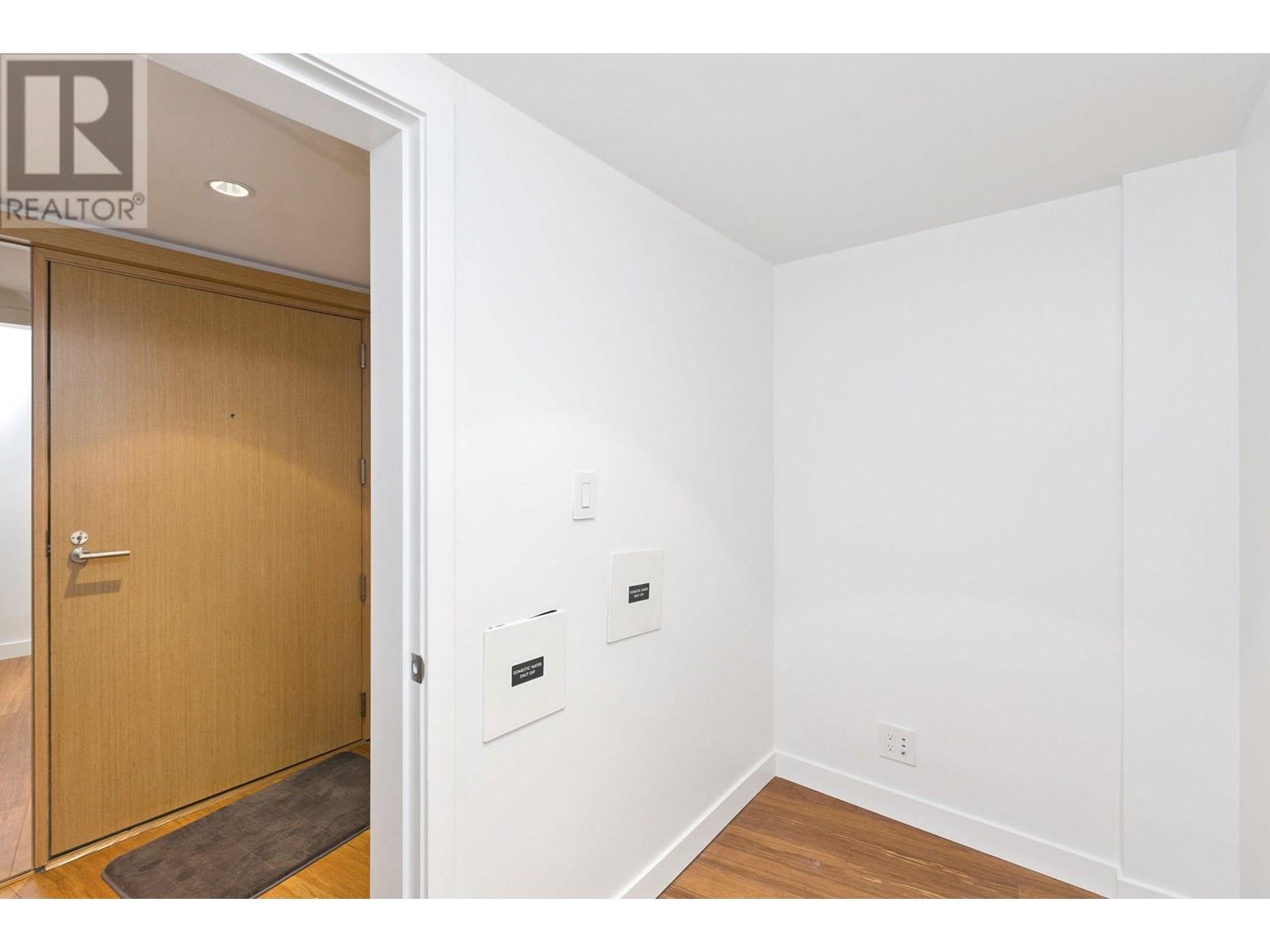 Photo 8 of 801 777 Richards Street, Vancouver BC