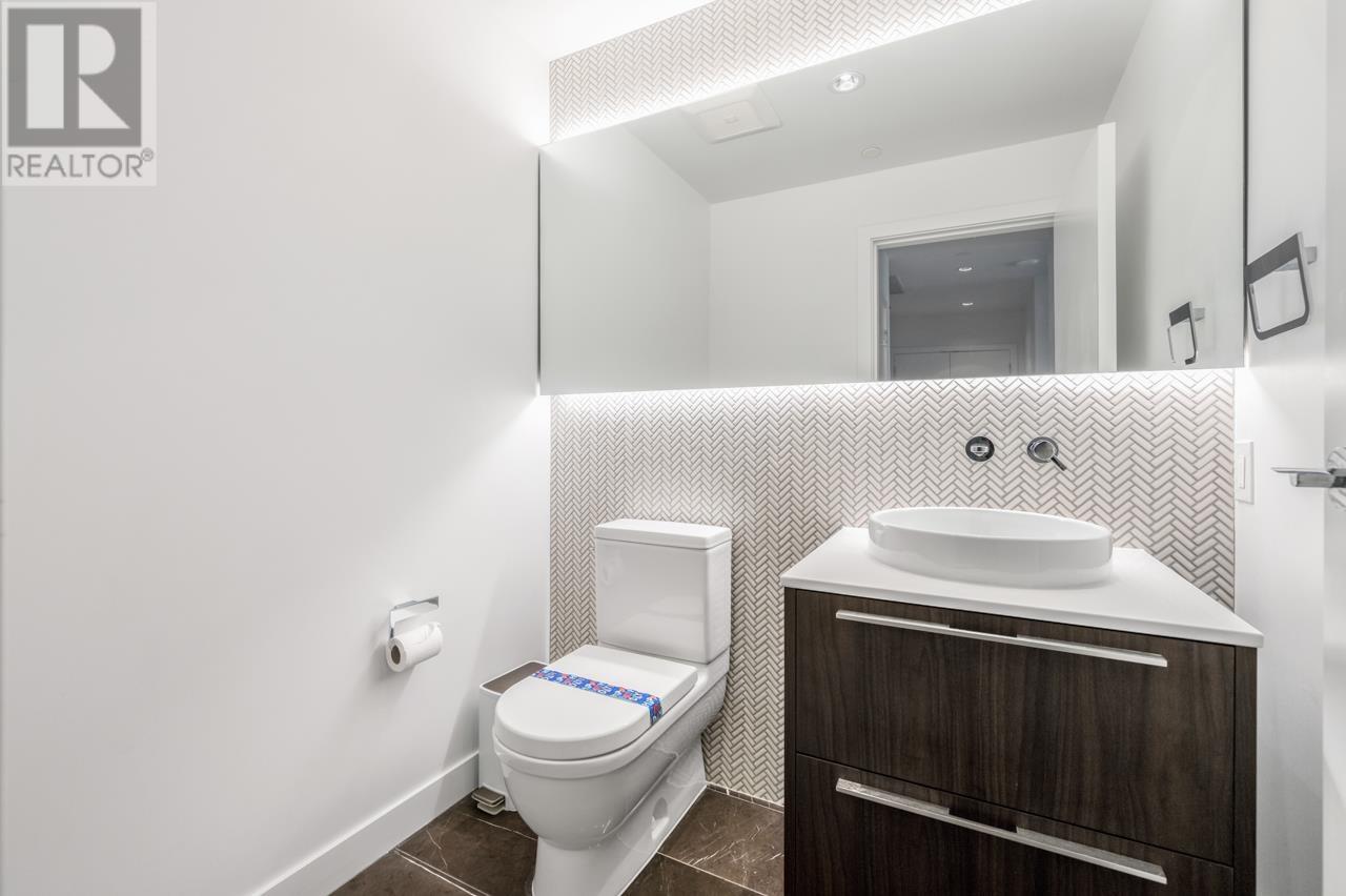 Photo 21 of 305 6688 Pearson Way, Richmond BC