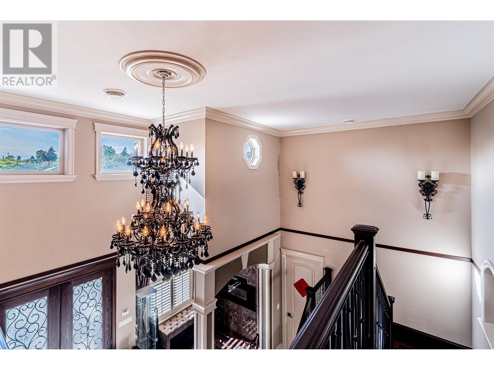 Photo 15 of 4628 Westlawn Drive, Burnaby BC