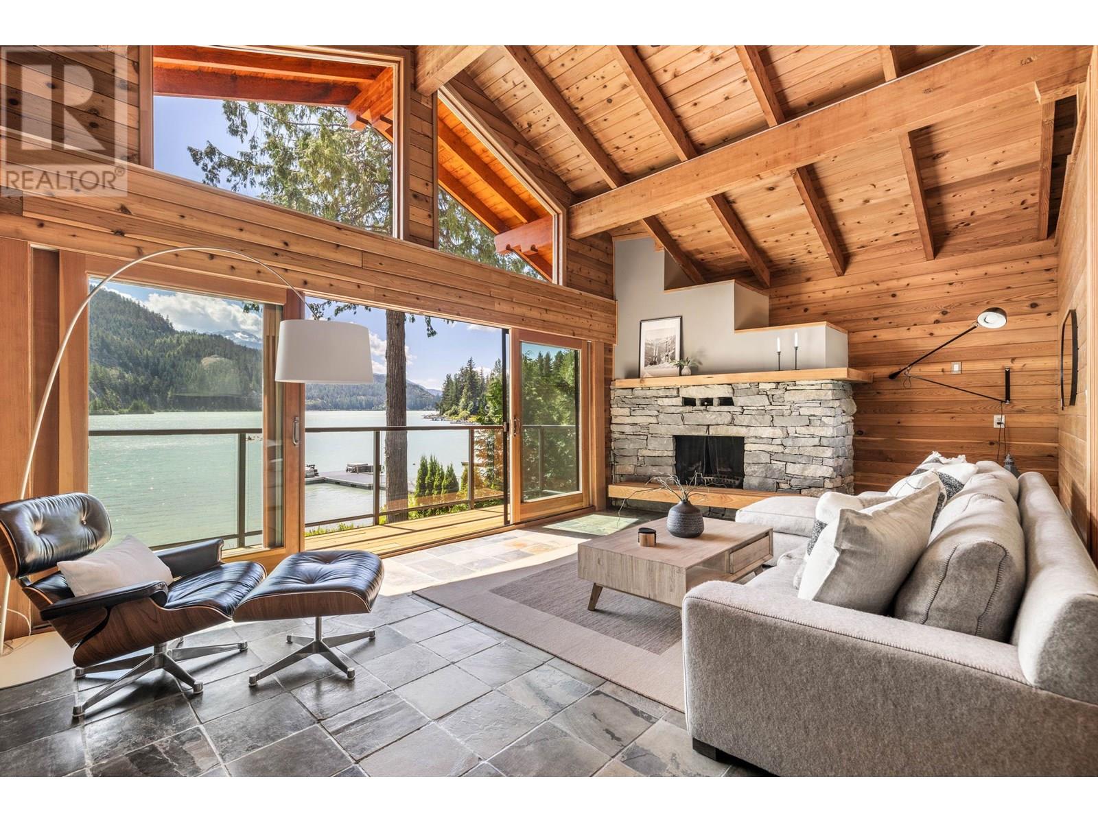 9249 LAKESHORE DRIVE, Whistler