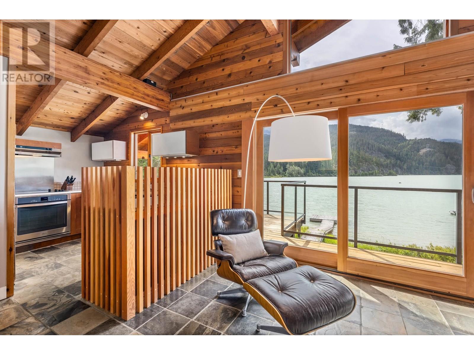 9249 LAKESHORE DRIVE, Whistler