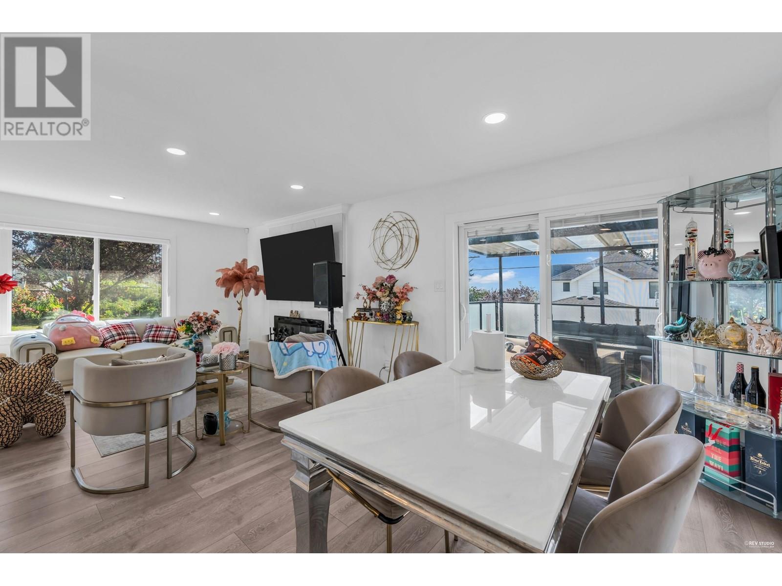 Photo 11 of 8025 Borden Street, Vancouver BC