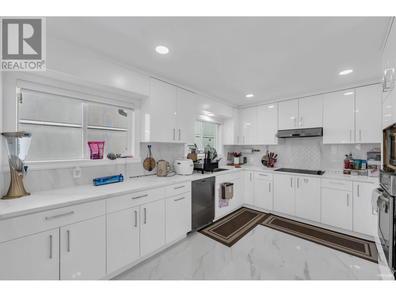 Photo 16 of 8025 Borden Street, Vancouver BC