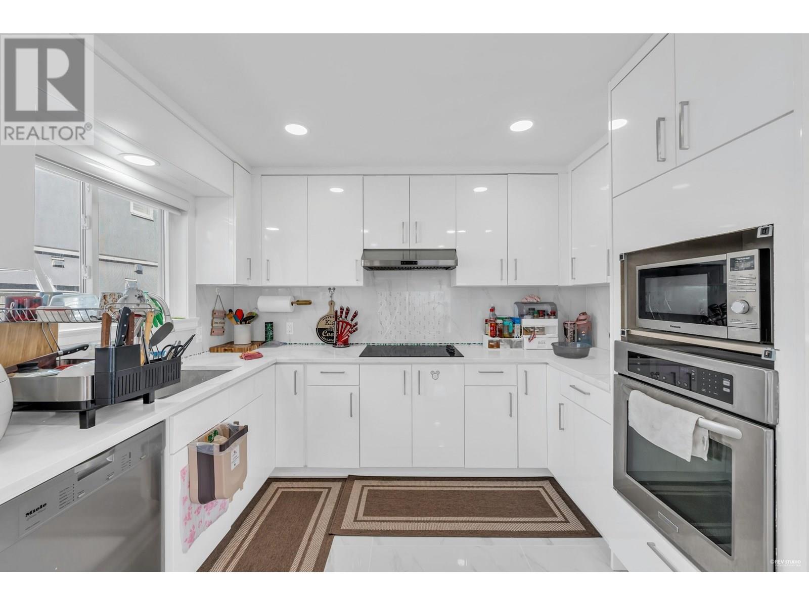 Photo 17 of 8025 Borden Street, Vancouver BC