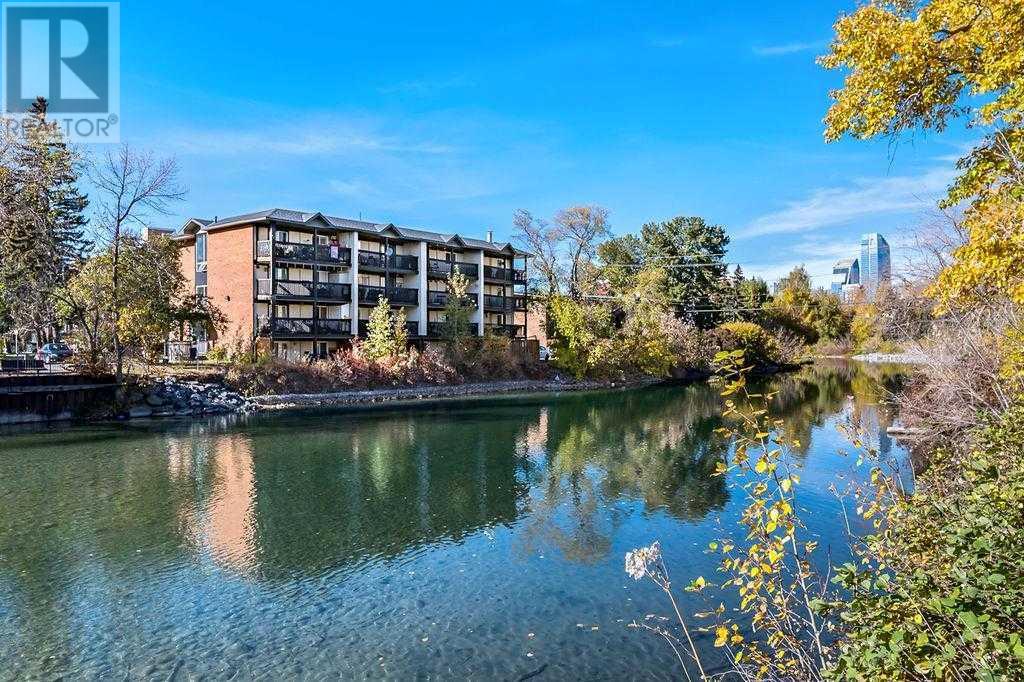 Photo 1 of 206 104 24 Avenue Sw, Calgary AB