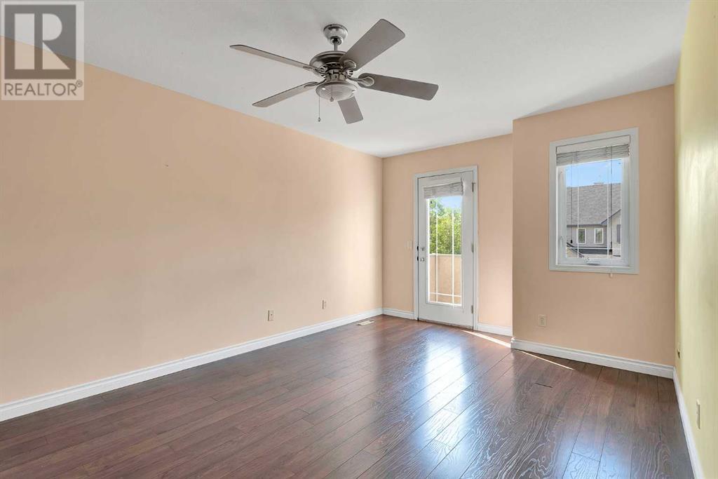 Single Family House for Sale in  Simcoe Place SW Signal Hill Calgary 